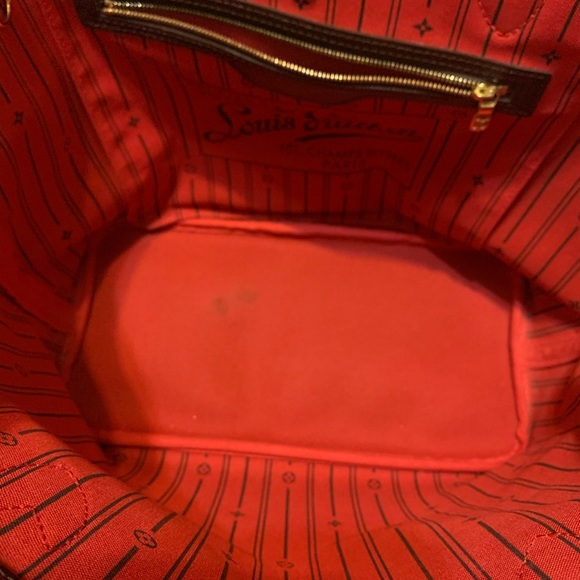 Authentic Louis Vuitton Neverful MM - Picture 9 of 16